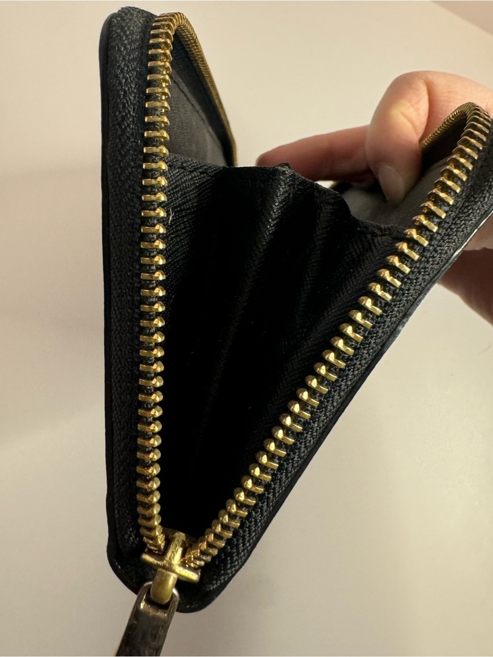 #303 Tory Burch Emerson Zip Around Long Wallet Black Saffiano Leather - Picture 14 of 14